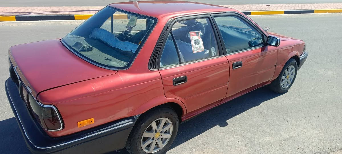 السلام عليكم كورلا موديل 90 يسرا بلاد مكينه وكير شرط الفحص حداده جديده وتخم تاير كهربائيات شغاله مصبوغة عام جماليه بدون ضربه السعر 35 وبيها مجال وهذا رقمي ***********
