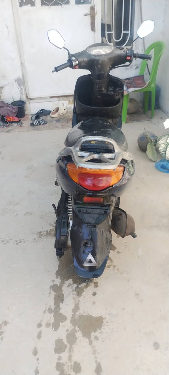 متاح دراجه لكزز فحل للبيع السعر ٢٥٠ وبيها مجال الخاص مفتوح او الاتصال *********** كلها شغاله اي نقص مابيها حله حي الامام
