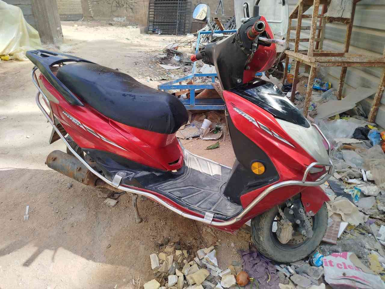 دراجة للبيع محرك ياباني السعر 600 الف مع مجال قليل
***********
