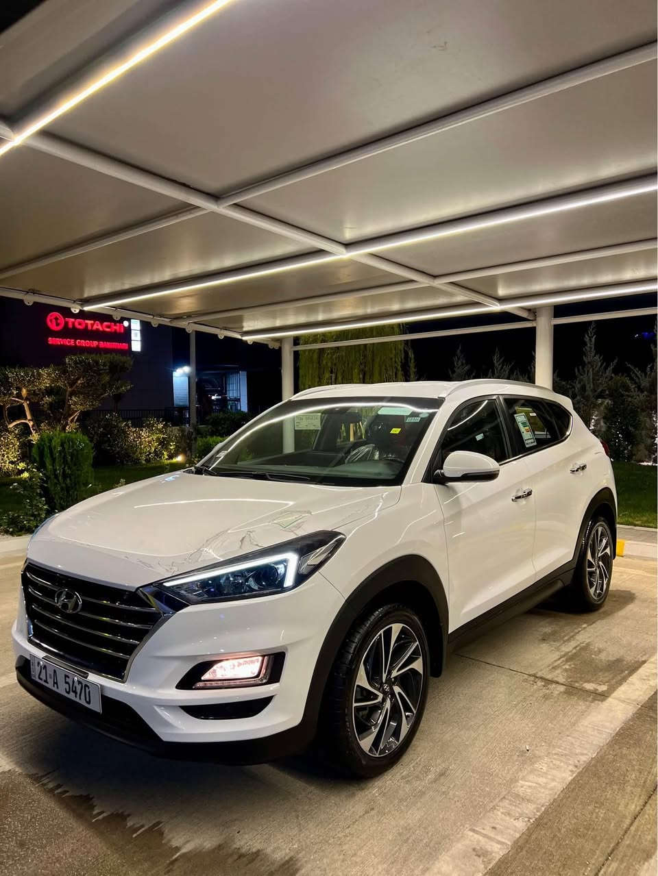 Hyundai Tucson 2020 cline 
‎ 🔹خليجى 📦
‎🔹مواصفات  (٢ بەصمە ، ٢ کوشن کارەبا ، ، ڤۆلیۆم سەر سوکان ، دەسک ستیل ، ئاوێنە ئیشارەت ، کامێرا حاسە ، …….
‎🔹بێ بۆیاخ  
‎🔹گير و مه كينه ى نه كراوه ته وه به شه رت 
‎🔹سه نه وى و ره قه مى تازه يه 
‎🔹سعرى193$💵 معامه له 
‎🔹ژ.م*********** السليمانية, العراق

