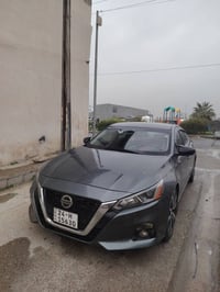 التيما ٢٠٢٠ • ثلاث قطع • كاميرا شاشة