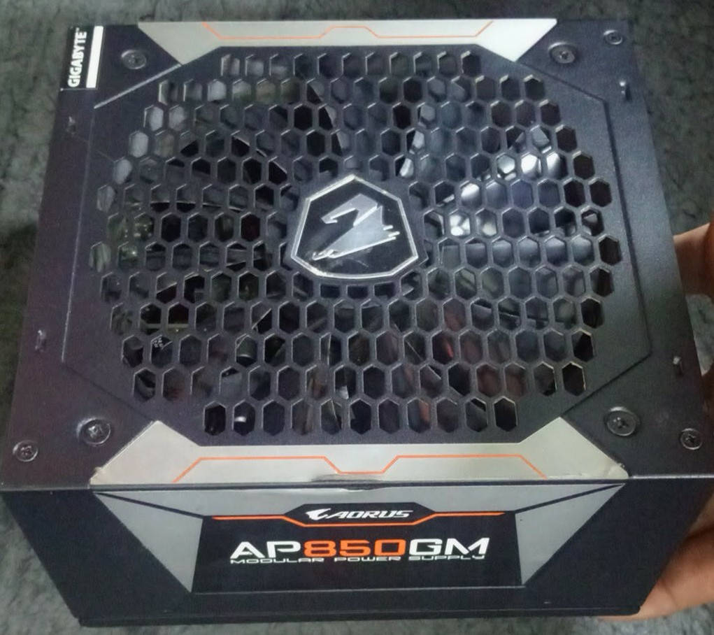 السعر: 80,000 دينار قابل للتفاوض
الموقع: بغداد
للبيع باور سبلاي Gigabyte AORUS P850W 80+ Gold Fully Modular
الحالة: ممتاز
الكرتون موجود وجميع الكابلات الأصلية موجودة ما {عدا كابلات SATA}
المواصفات:
• القدرة: 850 واط
• شهادة الكفاءة: 80+ Gold
• Fully Modular
• مروحة 135mm هادئة مع Smart Fan


**إذا كنت صاحب هذا الإعلان وتريد حذفه لأي سبب، رجاءا أرسل رسالة إلى الدعم الفني**