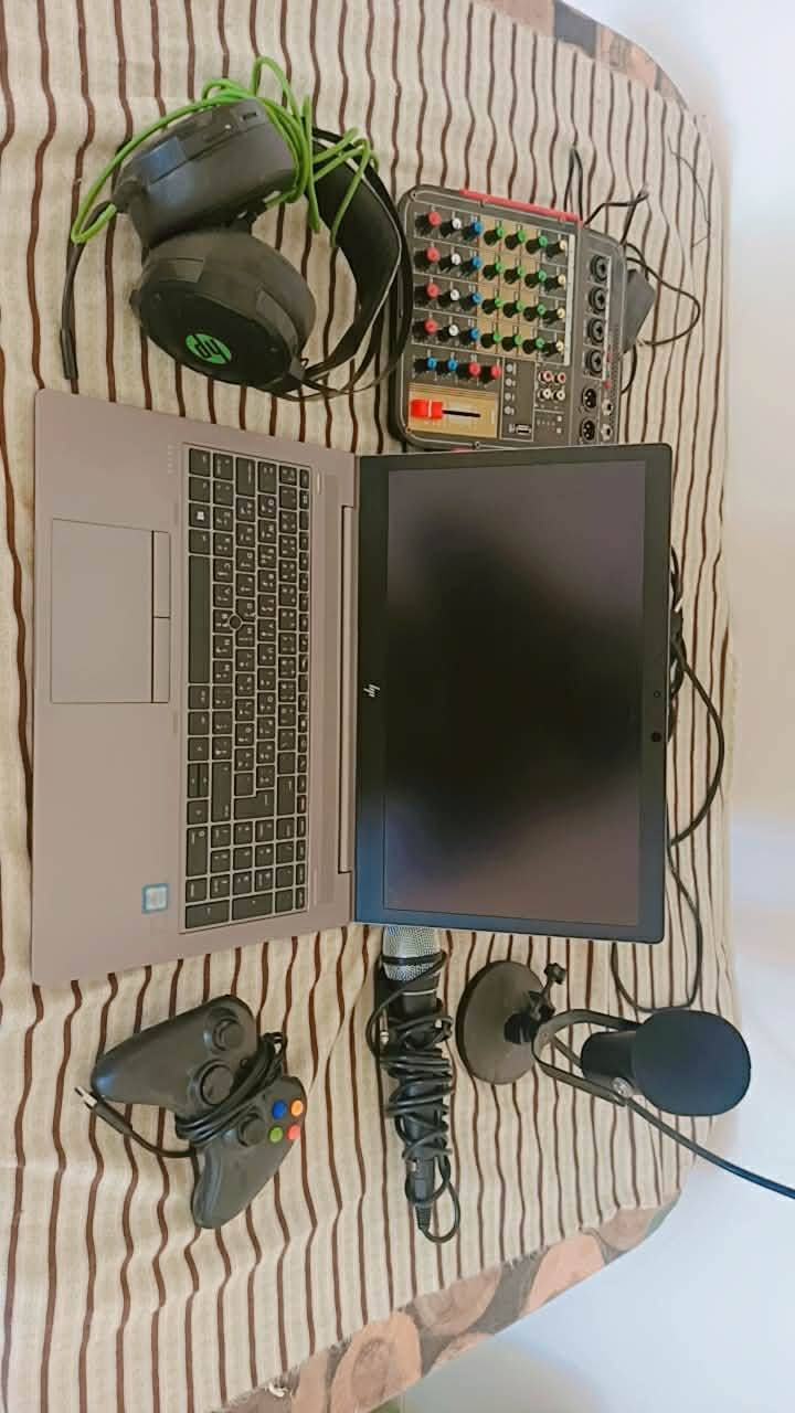 لابتوب hp شاشه لمس واضائه كيبورد, النضافه 100% وبطاريه 100% مناسب للالعاب والبرامج القويه
المواصفات

hp zbook 15u G6

معالج coi7 من الجيل الثامن

كارت شاشه منفصل 4GB نوع

 amd radeon pro wx 3200

الرامات 32GB

هارد 500GB ssd
السعر 600


**إذا كنت صاحب هذا الإعلان وتريد حذفه لأي سبب، رجاءا أرسل رسالة إلى الدعم الفني**