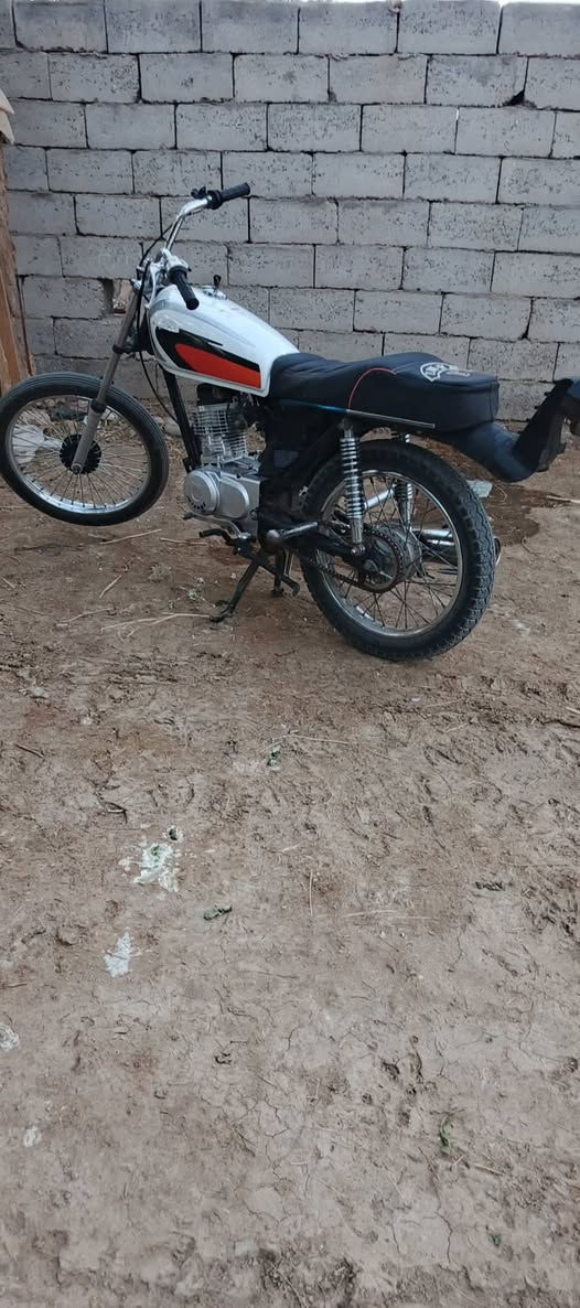 دراجه  لبيع وراق صولي  سعر 600قفل


**إذا كنت صاحب هذا الإعلان وتريد حذفه لأي سبب، رجاءا أرسل رسالة إلى الدعم الفني**