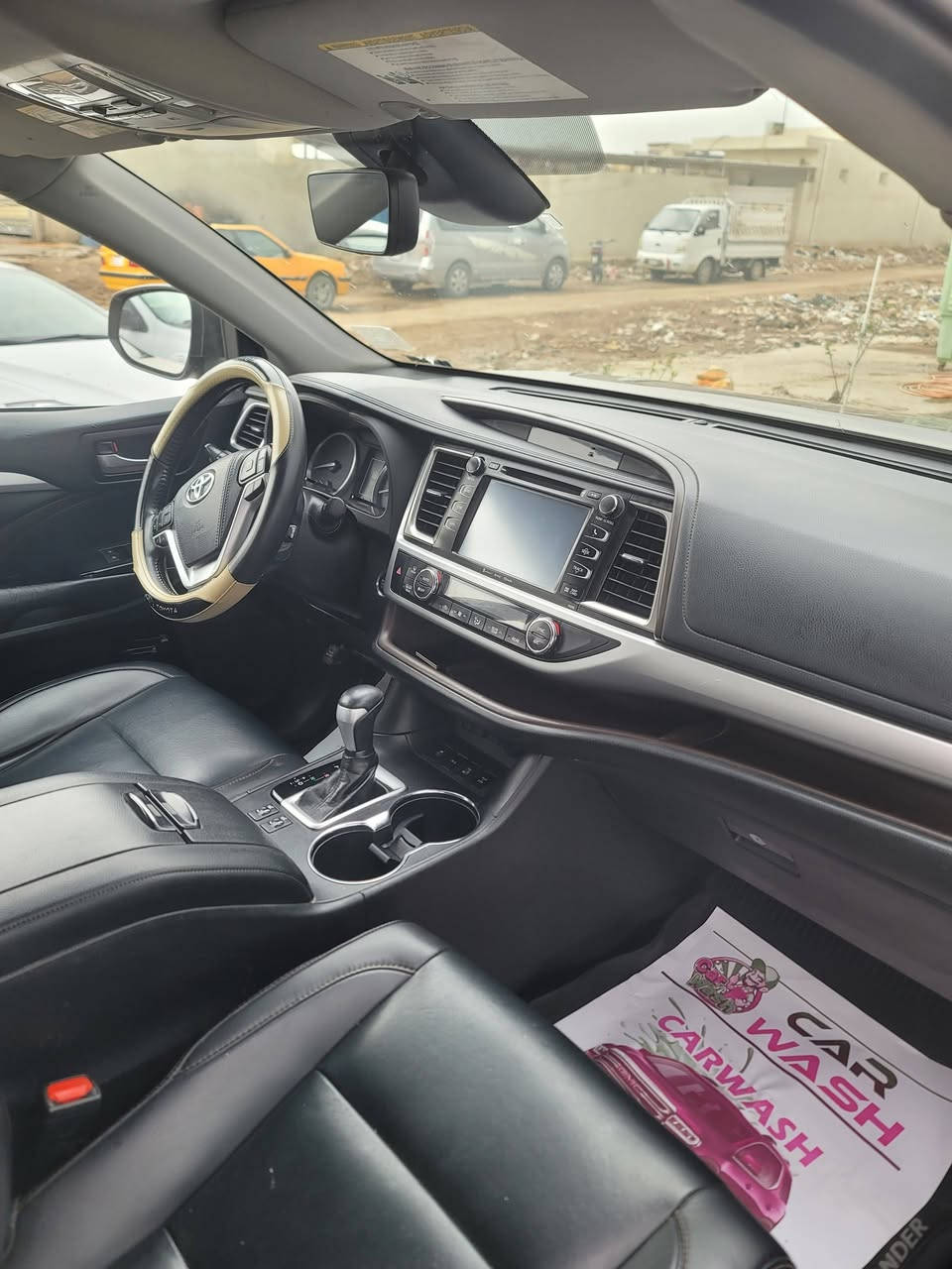 السلام عليكم
تم تنزيل السعر .واعتذر عن المراوس .للبيع فقط

هايلاندر ١٩ رقم بغداد ..سياره نظيفه وبدون اي مصرف 

مكينه .كير مكفول .صدر جديد شرط..صبغ قطعه واحده.السونار مرفق مع المنشور .السعر ٢٤٣

مكان السياره الكوت..للاستفسار التواصل عالخاص،


**إذا كنت صاحب هذا الإعلان وتريد حذفه لأي سبب، رجاءا أرسل رسالة إلى الدعم الفني**