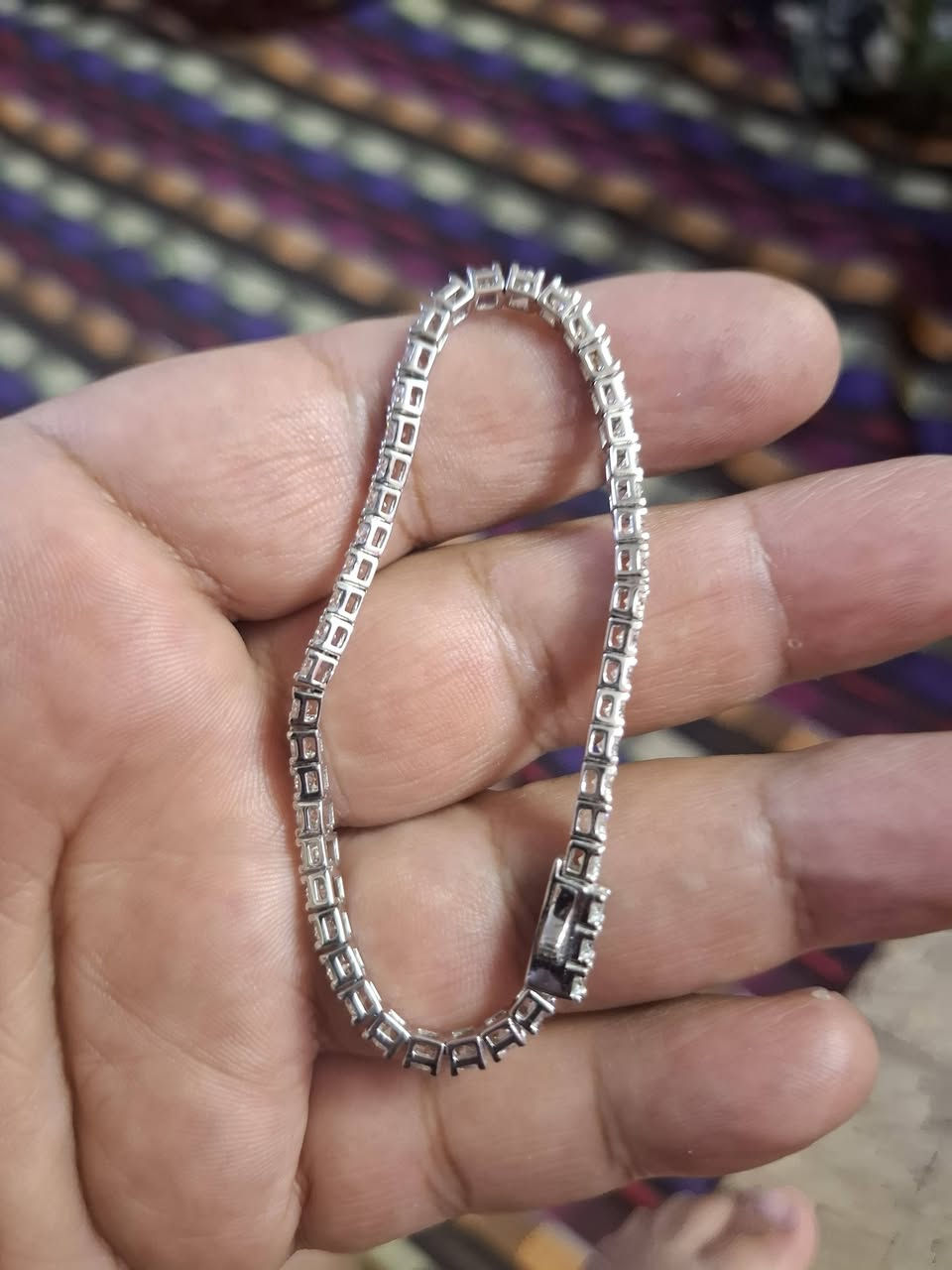 السلام عليكم سوار فضه شرط فضه عل فحص وزنه ١٦ غرام ويه لزاركون اني اكول ٨ غرام فضه صافي لي يفيده ٤٠ الف مع توصيل


**إذا كنت صاحب هذا الإعلان وتريد حذفه لأي سبب، رجاءا أرسل رسالة إلى الدعم الفني**