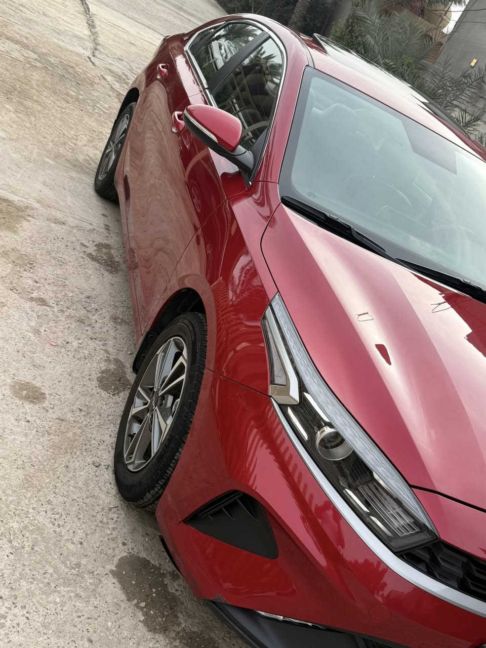 السلام عليكم 
كيا سيراتو 2023 
فول مواصفات عده البصمه 
فتحه 
لد امامي + كشافات 
فول تحكم ستيرن 4 جهات 
شاشه لمس 
كامره دواره 
حساسات خلفيه 
مري شفت + اشاير بالمري 
تبريد قطعتين 
مكينه 1600 دوش 
رقم اربيل باسمي تحويل مباشر
مكفوله من الصبغ و التبديل 
بيها بارد بالباب الخلفي فقط بدون صبغ بدون تكحيل 
السياره ع وضع الوكاله جاهزه من كلشي 
مكينه كير تبريد صدر تايرات باتري 
متصرف عليها ربع 
السعر 170$ و بيها مجال 
بغداد _ السيدية 
***********
