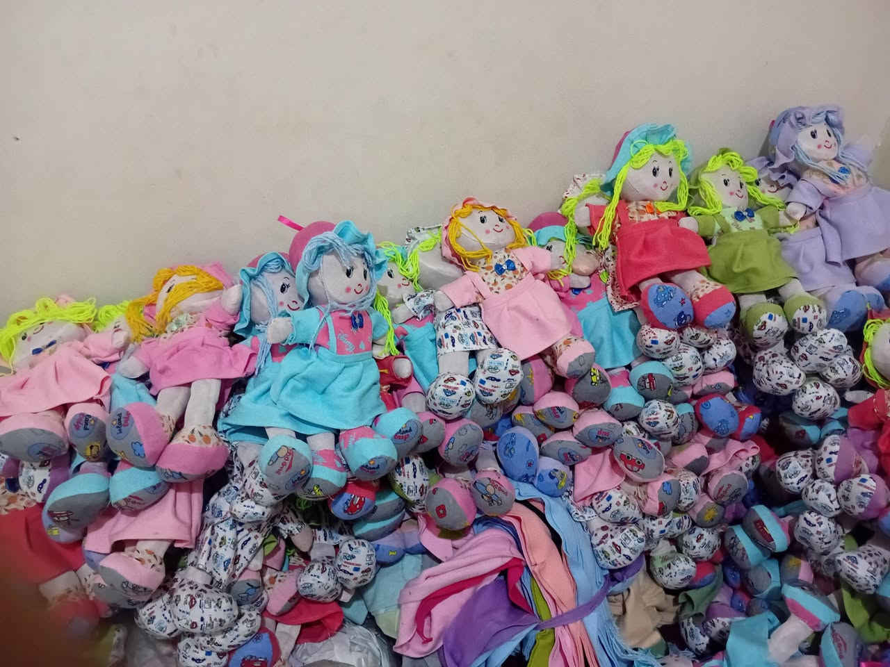 رمضان كريم .وكل عام وانتم بخير .
بادر بحجز الكميه قبل الضغط.🎁 عندك محل هدايا؟ أدوات منزلية؟ مكتبة؟ أو تاجر جمله. بفضل ربنا وفرنالك منتجات بأسعار خرافيه .
جمله الجمله من المصنع مباشره .البيع جمله فقط وخصم خاص لتجار الجمله والكميات.
وموجود.شحن لأي مكان داخل مصر .
ومتوفر شحن ليبيا /تونس/السعوديه/السودان/غزه ومتوفر دول تاني ايضا مع التنسيق مع العميل
للتواصل واتس /فون 01104631225


**إذا كنت صاحب هذا الإعلان وتريد حذفه لأي سبب، رجاءا أرسل رسالة إلى الدعم الفني**