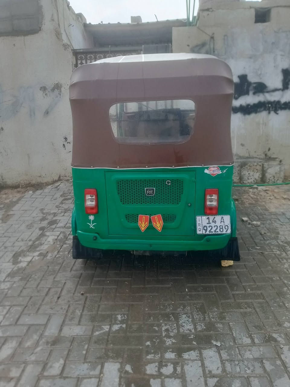 تيك توك باجات موديل 22 شهر 11 مضلع رقمه سنويه انجليزي تنتهي بال 28 وباسم واحد جيراننا مكاني بالبصره السعر 9250@*********** بيها مجال بسيط
