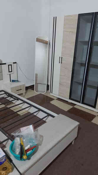 غرفه تركيه جديده بعده وبيه ملحق نضيف كلش
