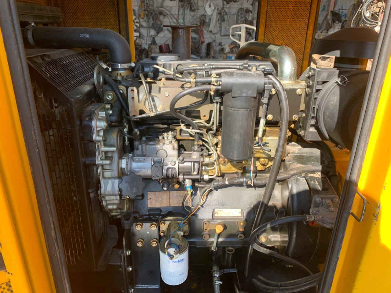 مولد بيركنز ٨٨ كي في٤سلندر كلش نضيف مثل ماموضح بالصور مع رقم التليفون مكاني ديالى... رقمي ***********...
