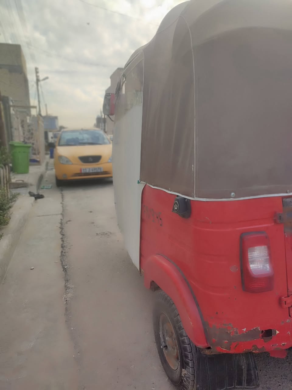 سلام عليكم للبيع موديل 18
رقم وسنوية انكليزي تحويل ثاني يوم 
تكتك مكينه حلوه ماتسمع صوتها تكتك كبل للشارع العنوان بغداد الشعب السعر 5,100 وبيها مجال الرقم ***********
