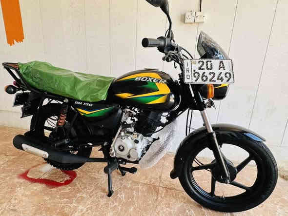 اخوان السلام عليكم 🫡 

دراجه بوكسر مديل ٢٣طالعه بل ٢٥ 

دراجه رقم وسنويه 

ديالئ 

مكفوله كفاله عامه من كلشي 

مكفوله منشخط تحويل ثاني يوم بسمك 

تجي شوف بعينك 

لوحات نكليزي 

شرط اخوان ابيعلك جوه سوك 

سعرهه ٢٣٥٠وشوفك حك الجيه شرط جوه سوك 

مكاني ديالئ بعقوبه امام المحسن 

***********
