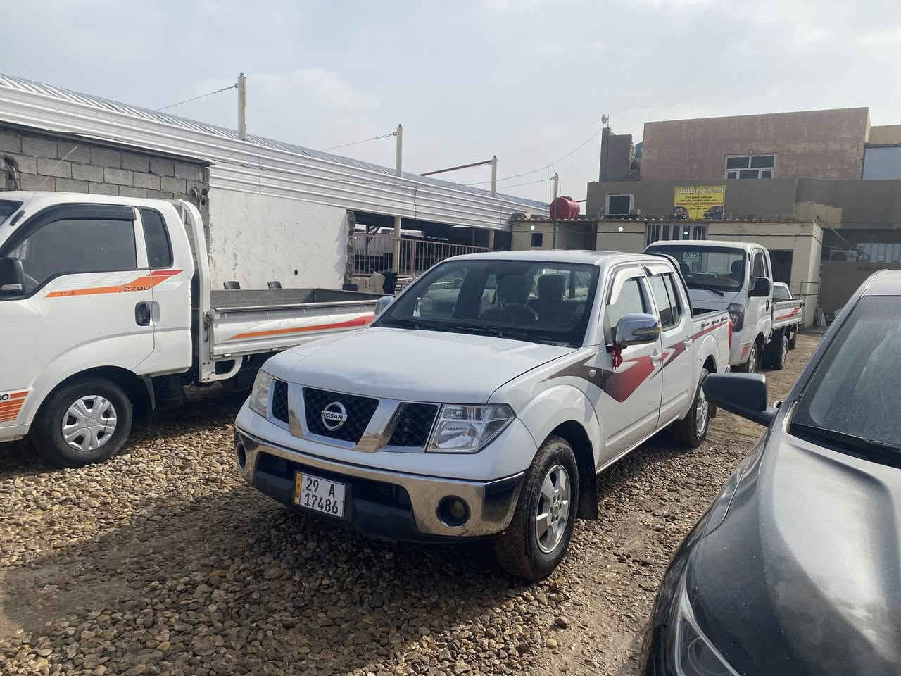 تحية طيبة
للبيع وترهم مراوس 
نيفاره 2012 اوتو ماتيك 
كير مكينه حدادية تخم تاير جديد 
مكينه لاتنقيص ولاتبخير 
رقم واسط وتحويل او وكالة 

العنوان:. واسط الزبيدية 

للاستفسار:. 

***********

***********
