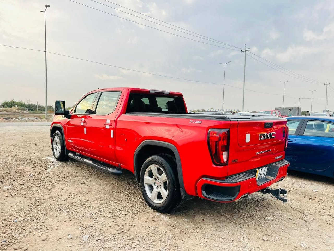 ج أمسي سيرا ٢٢
سياره جاهزه من كلشي 

بدي طويل باب طويل 

بصمه كير تعليك مكينه ٥٣٠٠
كامره دواره 
هانبريك اوتو 
٨ سلندر 

شاشه لمس 

تاير ٠جديد تشغيل 

عن بعد باب بدي بصمتين 

بيبان اربعه بصمات 

كشافات مري 

سياره بسمي تحويل ثاني يوم 

ضربته كلش حلوه جاملغ 

تبريد تتفئه كشنات 

بارد ودعاميه 

كابينه بدي 

ويل ٢٠ 

سعره ٢٦٠ وبيه مجال بسيط 

رقم الموبايل ***********

رقم مثنى حداديه 

مكيمه  كير  خير من الله
