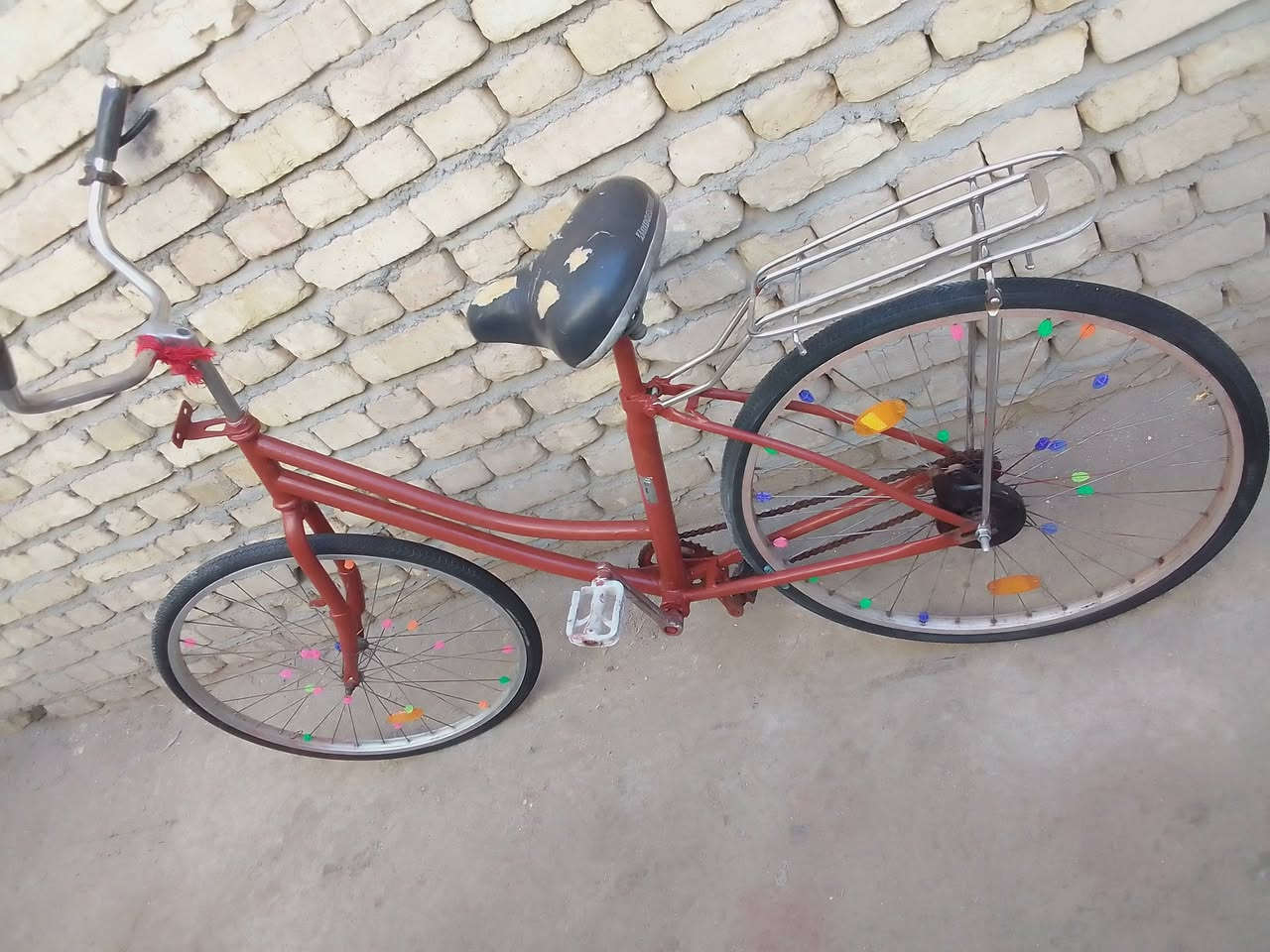 السلام عليكم شلونكم شباب هاذه بايسكل اصلي جديد ولاشخطه البايسكل نضيف ومرتب مكينه نضيفه البايسكل عايزله بس بريكات وجاملغات البايسكل مال جناي السعر 50 وبي مجال


**إذا كنت صاحب هذا الإعلان وتريد حذفه لأي سبب، رجاءا أرسل رسالة إلى الدعم الفني**