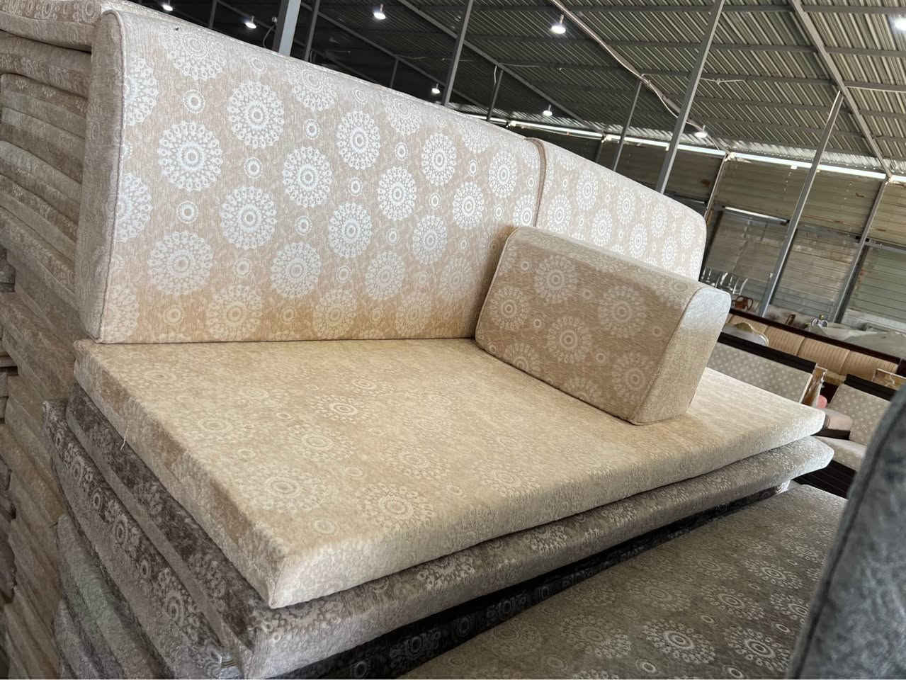 جلسة عربية جديدة كويتي السعر وتساب رقم *********** التوصيل جميع المحافظات الزبير, البصرة
