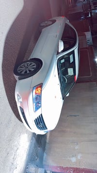 سوناتا 2009 للبيع 6 سلندر محرك 3300 سياره فول مواصفات فتحه داخل قطعتين...