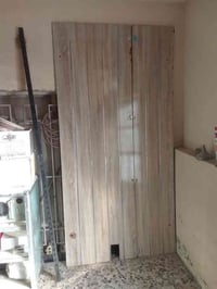 عندي هاي خشبيه مال تعاليگ ضررهة بس كسر بلنص  هاذة رقمي بي واتساب 07721...