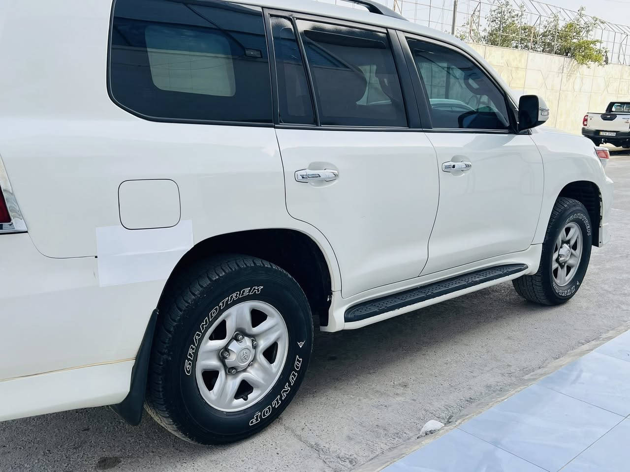 السلام عليكم
البيع الاندكروز مصفحه2012
ماشيه 60 الف 
محرك 6 السلندر كاز 
كفاله عامه جديده لوك 
رقم اربيل 
السعر 290 وابيهه مجال 
رقم الهاتف ***********
