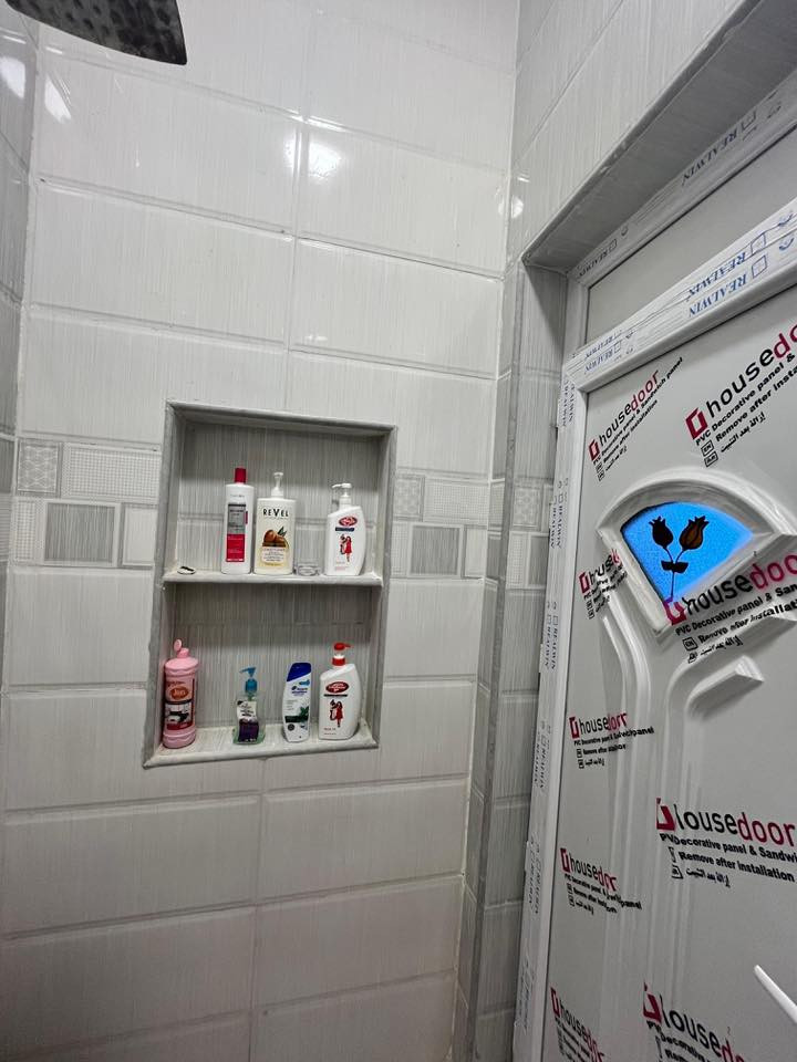 منزل للبيع _ابي الخصيب/عويسيان
المساحة_ 128م 8*16
بيت ركن ع شارع تبليط عرضه(10م) عرض شارع الفرعي(9م)
 طابق ونص
سنة البناء_2025
التفاصيل_(غرف عدد2+صالة عدد2+استقبال+مطبخ+صحيات عدد3+كراج يسع سيارة)

بناء طابوق مواد درجة اولى سقف كونكريت
بيبان+شبابيك تفصال درجة اولى

خدمات (ماء+كهرباء+تبليط+مدارس ابتدائية(بنين+بنات)+مدارس متوسطة)

للتواصل ***********
