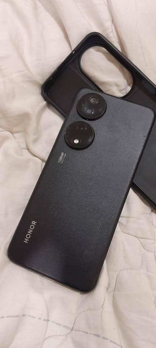 سلام عليكم متوفر جهاز HONOR X7b
ذاكره256 بطاريه6000  العشوائي 6+6 كامره108
معالج الجهاز snapdragon 680 سماعات الصوت ستيريو حجم الشاشه6،8 90HZ يدعم الشحن السريع
الجهاز نضيف كلش سعر الجهاز170 وبي مجال بسيط للتواصل ***********واتساب
