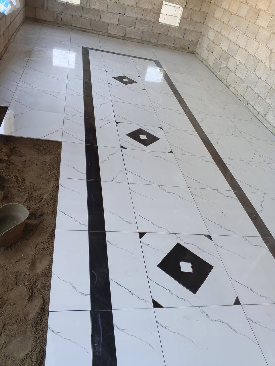اسلام عليكم اسطه ارضيات جدران  استلام مهندس شرط
‏‪***********‬‏

