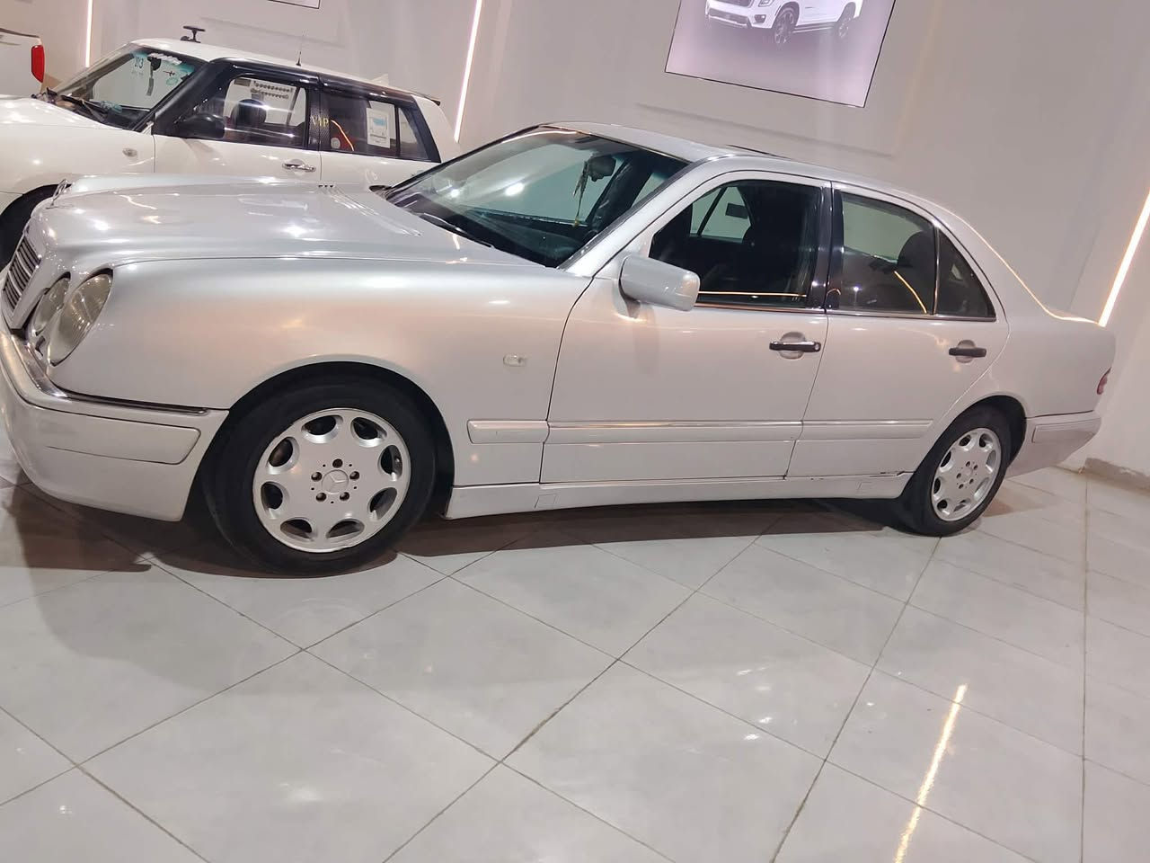 مارسدس مكصوصه سقف كير توماتيك فول محرك كير جديد صبغ عام  تايرات جديد  سياره حلوه موديل  1997 سعرها 80او بيها مجال

***********

                       ***********
