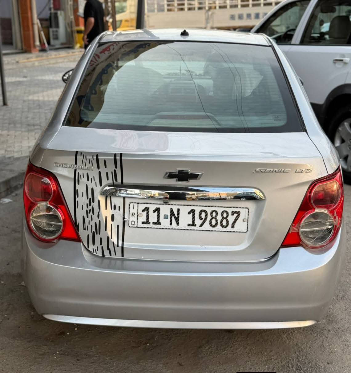 سلام عليكم للبيع شوفرليت سونك افيو 🚘 رقم بغداد انكليزي
موديل 2012 ⭐
وارد خليجي ⭐
مكينه 1800 ⭐
كير مكينه خير من الله  ⭐️
3 قطع صبغ بدون حادث ⭐️
ويل كب رياضي⭐️ 
شاشه تاب اصليه⭐️ 
صدر جديد⭐️
تخم تاير جديد ⭐️
 باتري جديد ⭐️
مغلفه كشنات وارضيه ⭐️
السعر 65 
*********** بغداد
