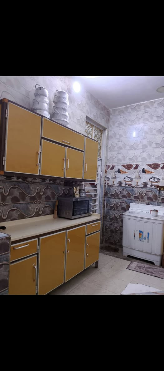 سلام عليكم دار الببع حي لوضفين المساحه 100متر طابقين بناء حديث سعر 90وبيه مجال رقم الهاتف ‏‪***********‬‏
