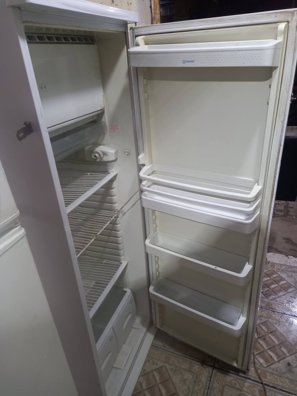 ثلاجه للبيع شرطه شغل اي عيب ما بيها سعر 120 وبيها مجال تعال خاص وتدلل ضمان اسبوع كامل


**إذا كنت صاحب هذا الإعلان وتريد حذفه لأي سبب، رجاءا أرسل رسالة إلى الدعم الفني**