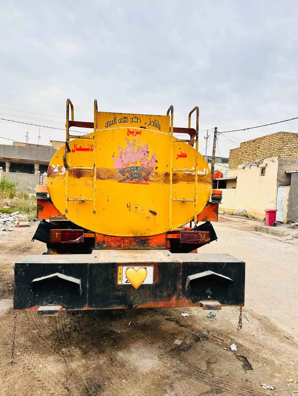 سلام عليكم دنكر نيسان للبيع محرك وكير واكسن مكفول رقم بغداد تحويل 7500  تحويل مباشر مسجل حوضيه المكان بابل الشوملي لاستفسار ***********
