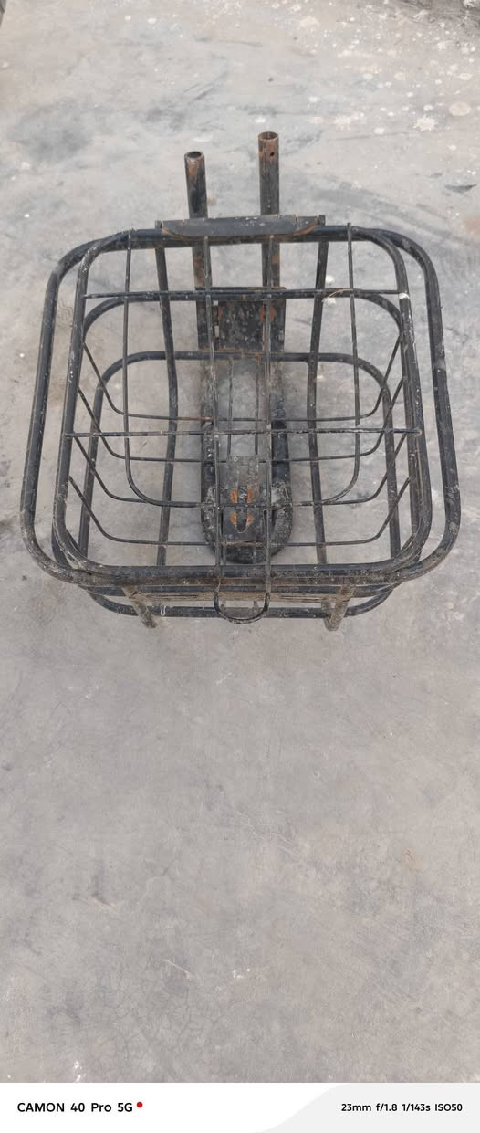 السلام عليكم غراض دراجه شحن mr9 انتبه مو r9 اما اذا تريد تشتري الدراجه كلها اتصل ونتفاهم عل السعر  عطل الدراجه فقط بالضفيره مالتها 
1- يدة سكليتر مستخدمه وتشتغل + دكمة النمر 4نمر + يدة الجه الثانيه كذلك تشتغل دكمة الهورن والايت والأشاير كلهن يشتغلن ثنينهن نضيفات كلش وسعرهن ثنينهن 15 الف

2- باتريات 12 فولت عدد 4 المجموع 48 فولت جدد واستخدام اقل الأسبوع شرط لا منفوخات ولا بيهن اي شخط او ضرر بالمحتصر جدد سعر الباتري سعرهن اربعتهن ب70 الف وذا سعر القطعه سعر الواحد ب18 الف جدد والله العظيم وما مستخدام غير اقل الأسبوع

3- يداة بريكات نضيفات معه القمجيات سعرهن 10 الف

4- سله نضيفه وكامله فقط يرادلها تكحيل بالون الاسود لان من جهة البراغي مزنجره سعرها 5 الف

5- بوكس باتريات تحمل 4 باتري نضيف سعره 10 الف

6- جهاز البصمه تشغيل عن بعد معه الريمونت نضيف وشغال سعره 15 الف

7- ملف جديد وشغال وما بيه أي ضرر ولا زلغ بالوايرات جديد مثل موضح بالصوره سعره 40  الف وانتم تعرفون بأسعار  الملف

8- عقل كنترول 60-72 فولت  بلادي شغال مابيه اي ضرر وايراته نضيفه وبلاديه سعره 25 الف 

9- عقل كنترول جوكر يشتغل على جميع الدراجات الشحن كذلك 60-72 فولت غير مستخدم نهائيا سعره 20 الف

10 وياله عدد ثنين خلفي اماي نضاف جدآ ما بيهن اي ضرر سعرهن ثنيهن 35 الف

11- كفرات تخم كامل نضيف جدآ ما عدا الامامي بيه ضرر لون ازرق سعرهن 15 الف

12- شاشا مستخدمه ونضيفه ما بيها اي ضرر فقط شخوط بسيطه تشتغل 4 نمر معه عداد 90 كيلومتر كل الأنضمه تشتغل بيها سعرها 15 الف

 13-تايرات امامي خلفي نضيفات جدآ سعرهن الزوج ب10 الف 

14 دبلات خلفي نضاف جدآ وبلاديات غير تجاري البلاديه مال الدراجه عدد 4 دبلات جهة اليمين 2 وجهة اليسار 2 سعرهن اربعتهن 20 الف وبيهن مجال

 علمآ كل الاسعار الي ذكرتها بيهن مجال // التواصل خاص او الاتصال على الرقم *********** متواجد وتساب
