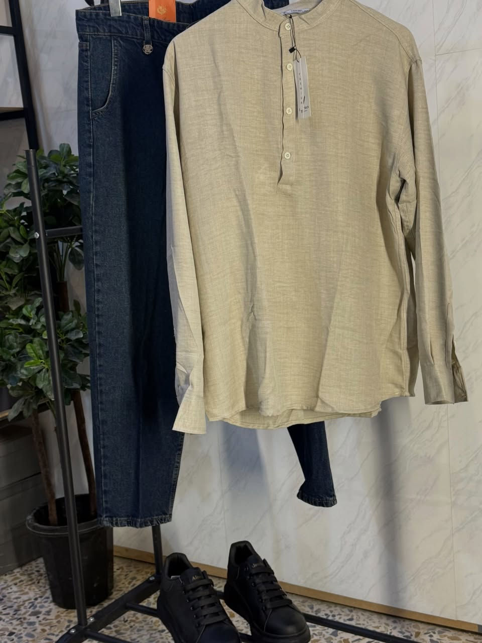 بسم الله الرحمٰن الرحيم 🌿

زبائنـا الكرام ✨
نفتتح وياكم السيزن الصيفي 🔥

قميص لنن مغربي👍
خامة صيفية خفيفة ومريحة
مقاسات 📏متوفر بعدة قياسات

من شركة LAST MAN – تميز بالأناقة والجودة 🔥
العنوان 📍السايدين حي العبور مقابل مدرسة الحضرة المحمدية


**إذا كنت صاحب هذا الإعلان وتريد حذفه لأي سبب، رجاءا أرسل رسالة إلى الدعم الفني**