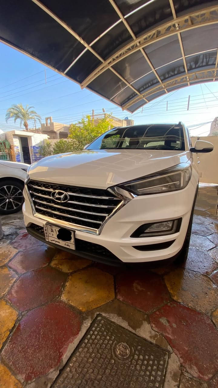 🔥 للبيع توسان 2019 | محرك 2000 🔥

🚗 المحرك والأداء
• محرك 4 سلندر 2000cc
• أوتوماتيك
• عزم قوي ومناسب للسفر والاستخدام اليومي
• اقتصادي بالبنزين وناعم بالطريق

✨ المواصفات والفخامة
• سيارة خليجية 🇬🇨
• فول مواصفات
• سقف بانوراما
• بصمة تشغيل ودخول
• شاشة لمس (CarPlay)
• تحكمات ستيرن
• كشنات كهرباء
• مكيف قوي
• نظام صوتي ممتاز
• مرايات كهرباء
• نوافذ كهرباء
• 5 عدسات
• حساسات أمامية وخلفية
. كامره اماميه خلفيه
🧼 الحالة
• داخل نضيف
• خارج فقط رصعتين

💰 السعر: 215$

📍 العنوان: بغداد، الدورة
📞 للاتصال: ***********
