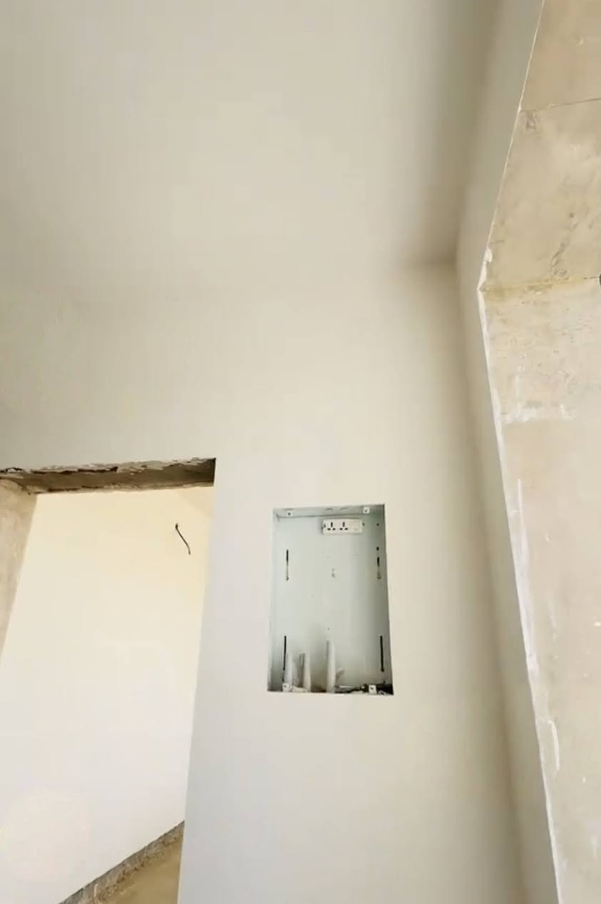 كادر لبخ جص شغل ع المساطر من الموصل  الأن البيت يطول 3إيام المبيت ابنفس البيت النشتغلو التزام بالموعد وأتقان بالعمل والي يريد شغل مرتب وتلف ماكو  والي يريد ايشوف شغلي  #اني_حاضر مجموعة تتكون من4 اسطوات و4 عماله نفرات هاذا جزء من عملي ومن الله التوفيق للجميع😊الخاص مفتوح😊تحياتي للجميع😊رقم الهاتف   
***********📞
