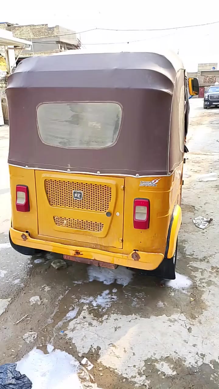 سلام عليكم تكتك 21للبيع رقم واصط نكليزي تحويل هنا بغداد مكاني بغداد نضيفه مكينه مكفوله كشر بي بس صبغ بل صفحه السعر 6800بيهه مجال الشراي يتصل ***********
