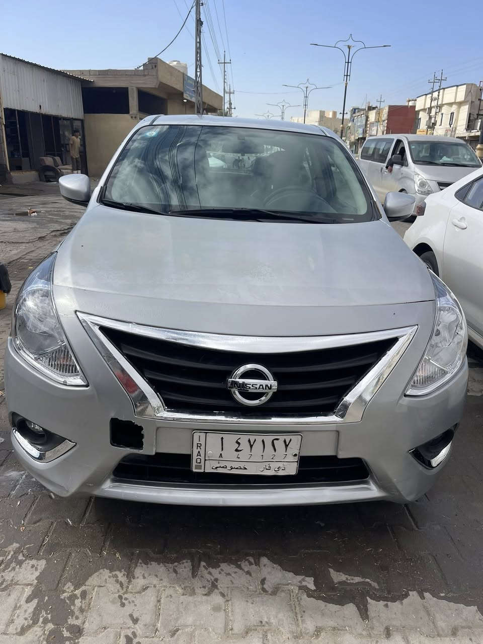 السلام عليكم ورحمة الله وبركاته
نيسان فيرسا مديل 2015 
وارد أمريكي مدكر وبنيد 
مكينه كير تبريد حداديه تمام 
بيهه صبغ مداكر ثنين إماميه وبنيد
سياره مسويلهه ادامه كامله 
تخم تاير حداديه منظومة تبريد 
بلكات فيت بم نوزلات 
رقم ذي قار مشروع وطني تحويل بالبصره
راعيهه بالبصره 
سنوية لل2029 تنتهي
مكاني البصره ابي الخصيب 
السعر المطلوب 80 وبيهه مجال قليل 
للاستفسار ***********
