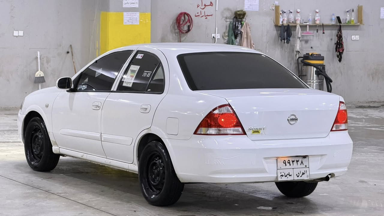 سلام عليكم
للبيع 
نيسان سني 
موديل 2011
كوري 
سياره مكفوله 
بيه فقط شبرين كارت 
سنويه جديد 
سعر100  وبي مجال 
مكان السيارة دياله خانقين 
***********
