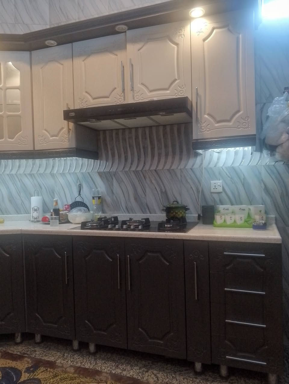 للاستفسار الاتصال على هذا الرقم ***********
الكاونتر مسمعمل للبيع مع المرشخه والطباخ
