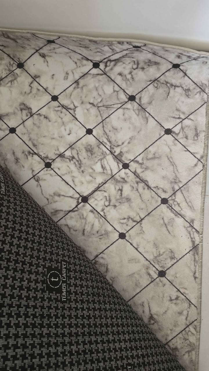 كنتور  ١٠٠ الف
سجادة ( زولية) لون اسود قياس 310x205.   ٤٠ الف
زولية غرف لون بني عدد 3  ١٠٠ الف

للاستفسار *********** وتس اب
العنوان اربيل نهاية شارع سورچي أربيل, العراق
