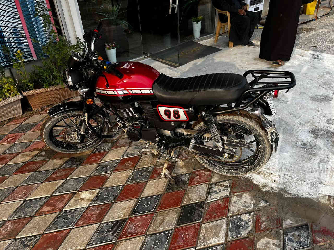 السلام عليكم اخوان لايتي مديل 25صارله شهر من طالعه مرقمه اربيل بعده عله حاله الوكاله السعر 2700قفل من الاخير ***********كربلاء
