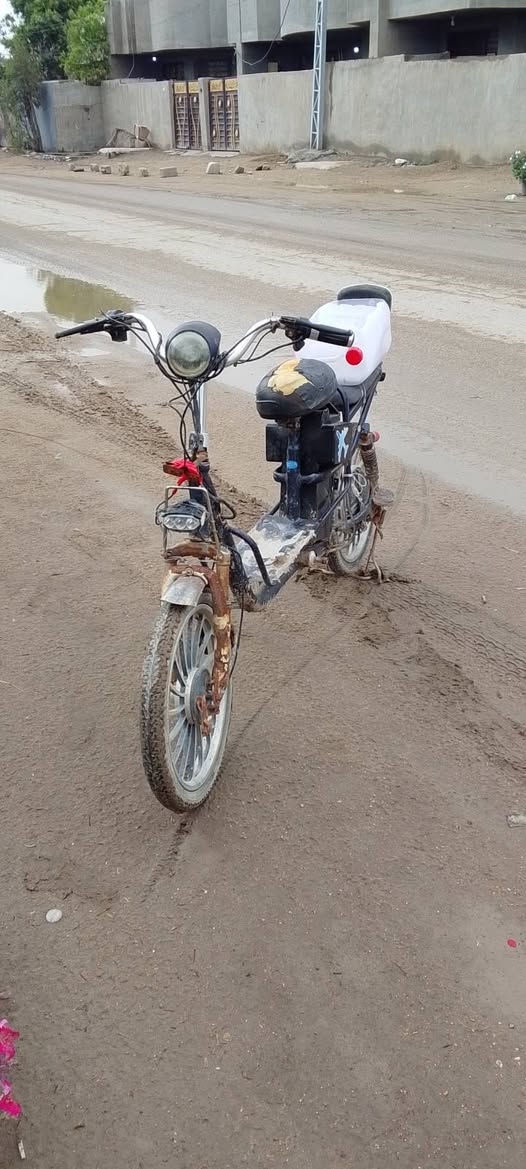 بايسكل شحن للبيع مستعمل بطاريات صارلهن شهرين  من شديتهن 150او بي مجال
تصال ***********
