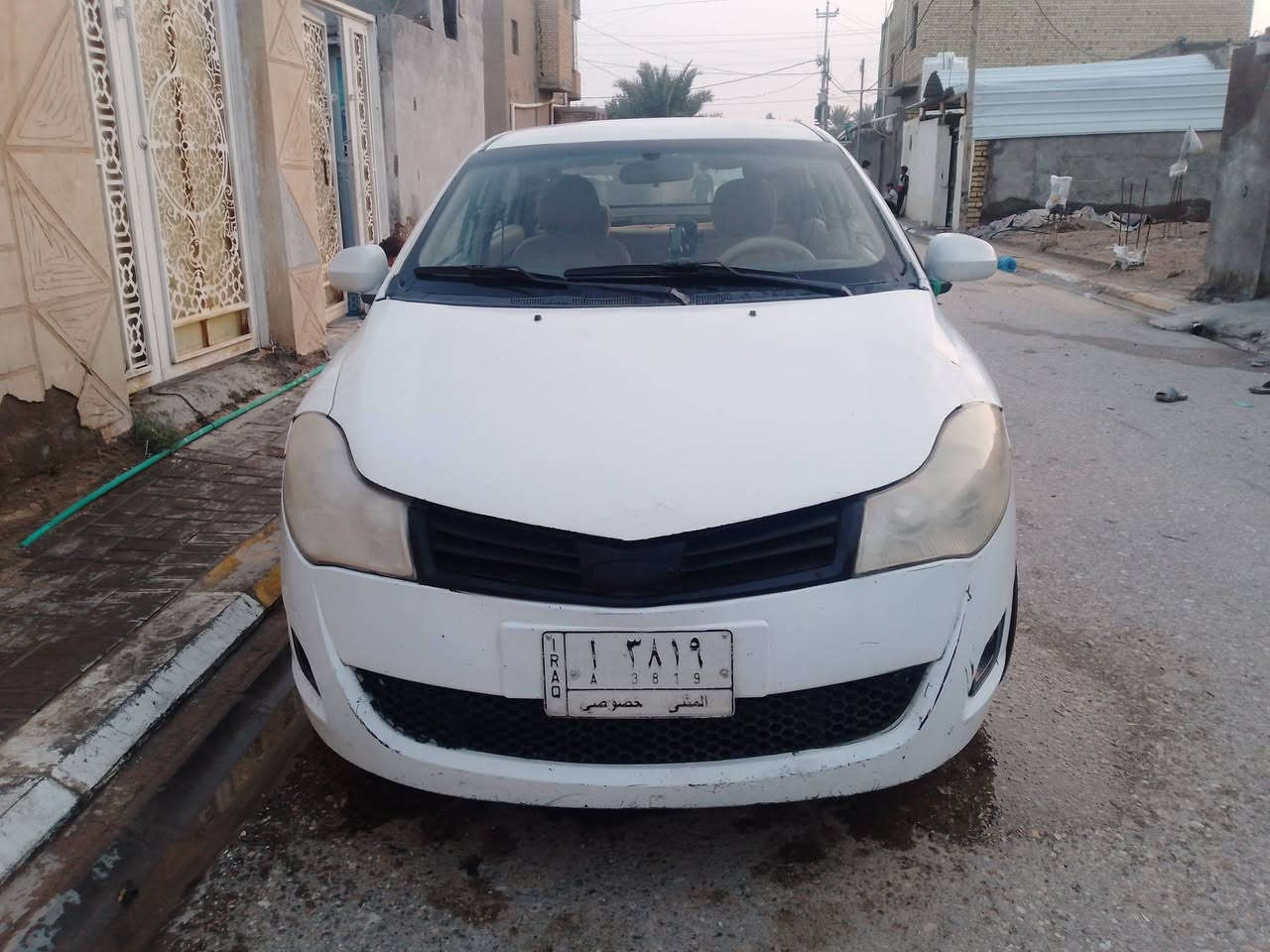 السلام عليكم 
شيري فلاوين موديل ١٣ سيارة جاهزة من كلشي ترايك وين ماتريد السيارة كفالة من الضربة والصبغ فقط خياسات ملكوطة رقم مثنى مشروع وطني سعرهة ٣١ وبيهة مجال ***********
