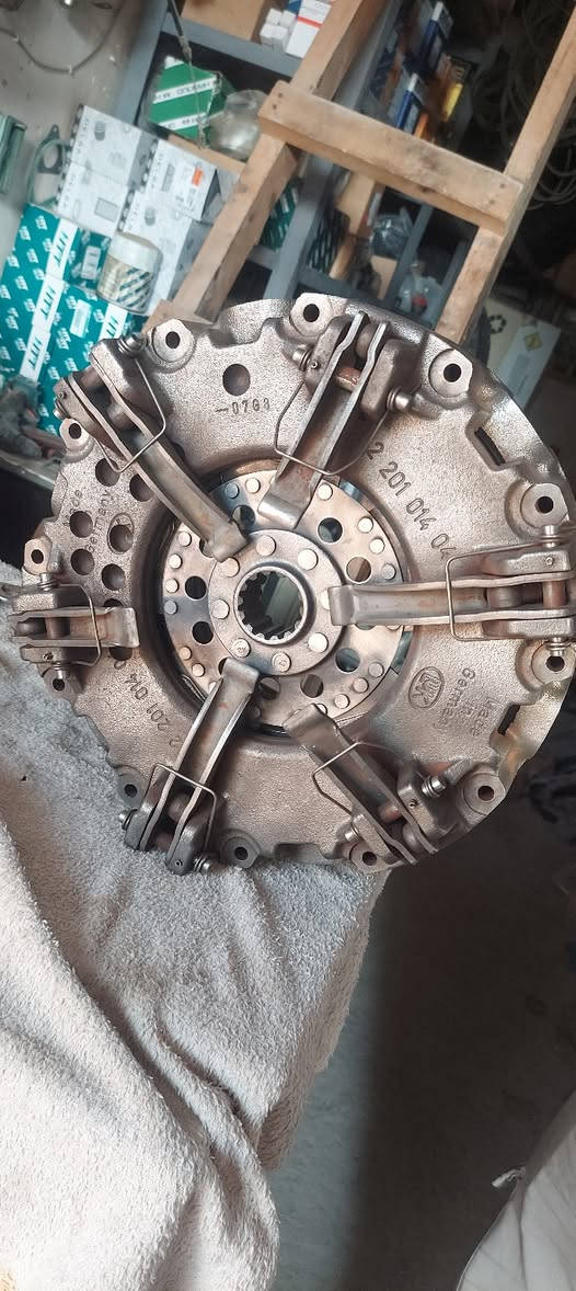 غراض مكينه فيات 780 تفصيخ للبيع في ديالى المقداديه على الرقم ***********
