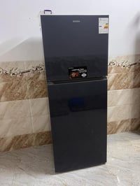 اغراض جديدة للبيع استعمال بسيط للتواصل الاتصال على الرقم او واتساب  07...