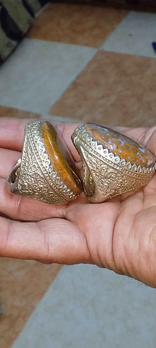 خواتم عقيق يماني حجمهم كبار
فضه خراساني صياغه يدويه قديمه حجر يماني مصور كلهم ب35 البصرة, العراق


**إذا كنت صاحب هذا الإعلان وتريد حذفه لأي سبب، رجاءا أرسل رسالة إلى الدعم الفني**