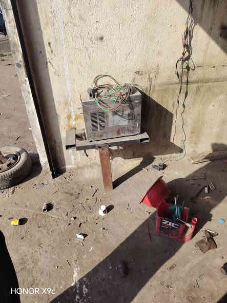 معمل كبنكات كامل كلشي وياه مكينه كتر درين جحوش  التواصل ***********
