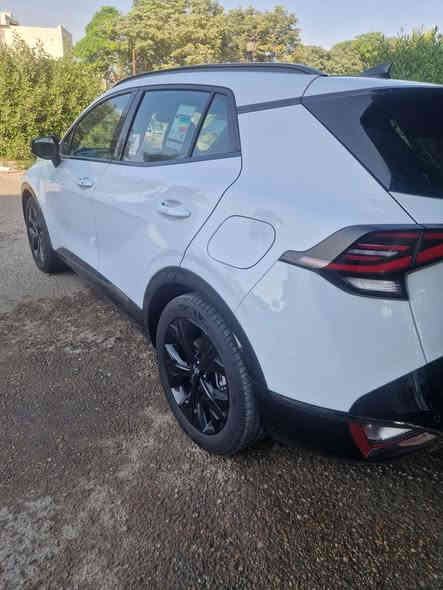 🚗✨ سبورتج 2025 بلاك إديشن
🔸 لوحات بغداد — باسمي

⛔ فخامة + مواصفات كاملة:
بصمه
محرك ٢٠٠٠ دوش

✔ 6 ايرباغ للأمان العالي
✔ صندوق كهرباء
✔ مقاعد أمامية كهرباء
✔ تدفئة للكشنات والستيرن
✔ شفتات تبديل خلف المقود
✔ كاميرا + حساسات + نيكل ذهبي فاخر
✔ ويل كب 19 إنج لماع
✔ شباك لماع
✔ داخل جلد لون زيتوني ملكي
✔ مرايا سوداء
✔ درايف مود + أوتو هولد
✔ هاند بريك بصمة
✔ تحكم ستيرن جهتين
مكفوله من كلشي بوضع الشركه اخت الزيرو عدا بارد اصبعين اسفل زاويه الباب الخلفي اثر دراجه
السعر 239
***********
بيه سونر من اربيل مظبوط
اكو ناس تعرفها راكبين مثله
سياره تخبل متشبه السبورتج العاديه احلى منها بهوايه خواتها ب ٢٦٠ الزيرو

⸻
