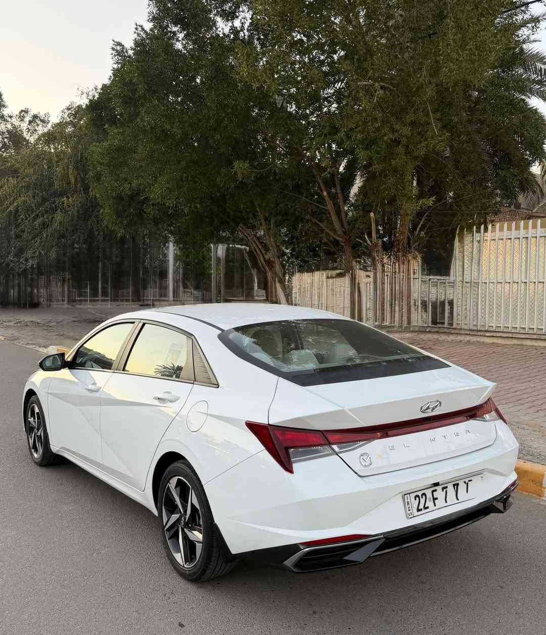 السلام عليكم من رخصة إدارة الكروب
النترا خليجي مو صيني اكرر خليجي لاتقارنها بالصيني 
مكينه 1600 دوش كير AT المرغوب مكفولات وموضح كلشي بالصور سياره جديده جداً على وضع الشركه ماشيه 60 الف حقيقي رقم اربيل باسمنه تحويل او وكاله اني حاضر مواصفات عاديه تحكمات تبريد قطعتين شاشه وكامره كشنات جلد ومخمل بلادي ويل كب حساس تاير وشاشة اعطال سياره مكفوله من الضربه فقط بارد باب وره الصدر وبي تكحيل كارت وشغل ممبين وسونار ويه المنشور ودعاميه خلفيه فقط صبغ لاكن اصليه بدون تبديل
عارضها ب ١٥٠ وبيها مجال بسيط مكاني بغداد القاهره
للاستفسار ***********
